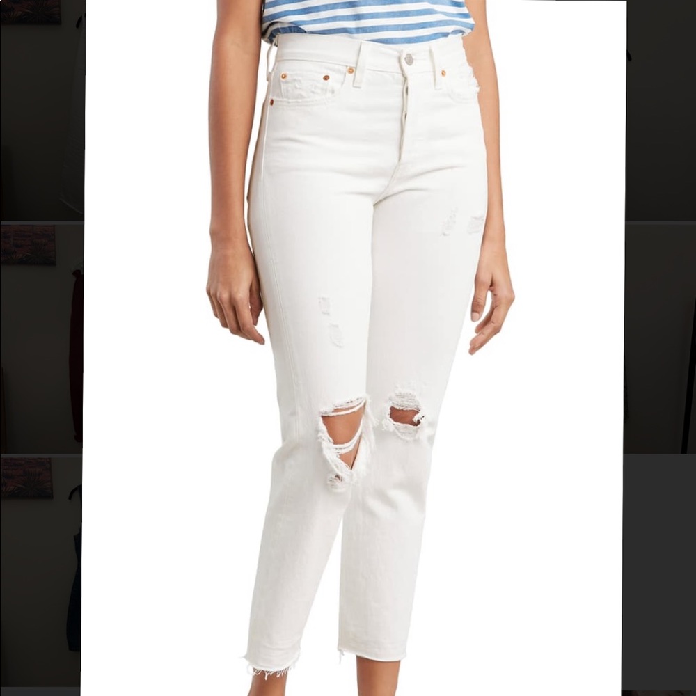 Levi’s White Wedgie High Rise Jeans Size 29